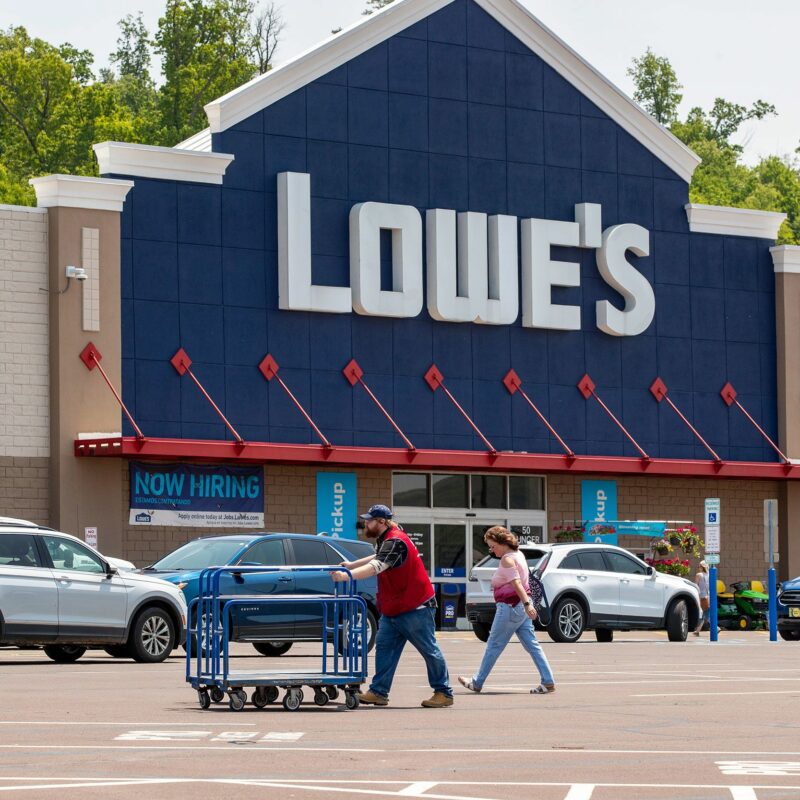 lowes store